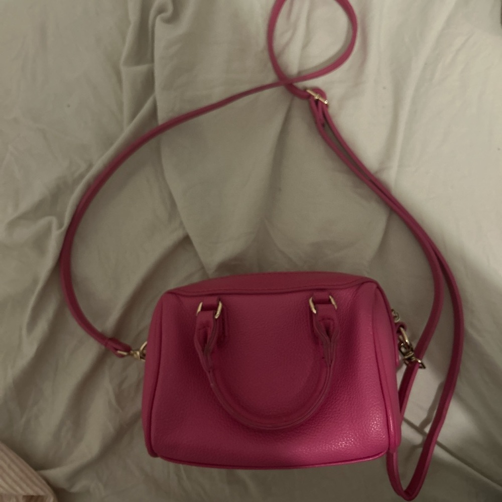Mini fashion Nova hot pink bag. (Super mini)